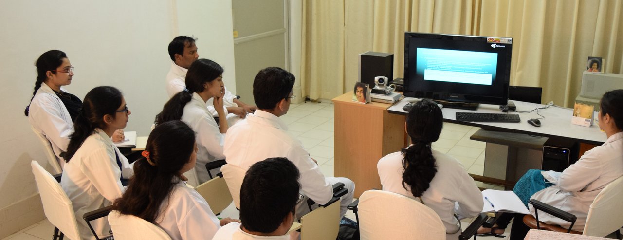 Distance learning essay introduction image